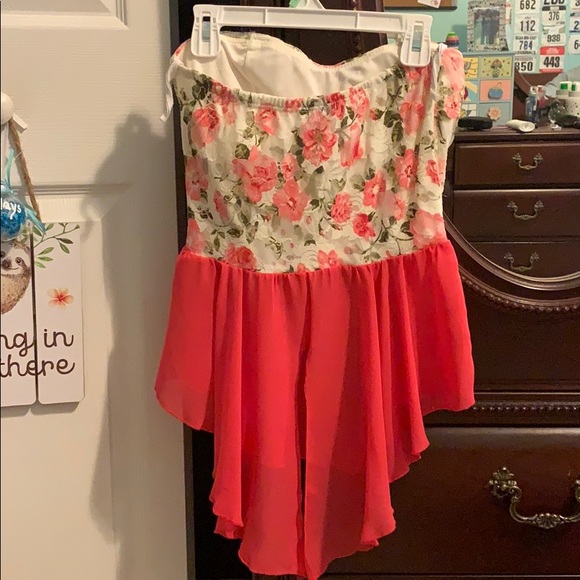 Strapless Top - Picture 2 of 4